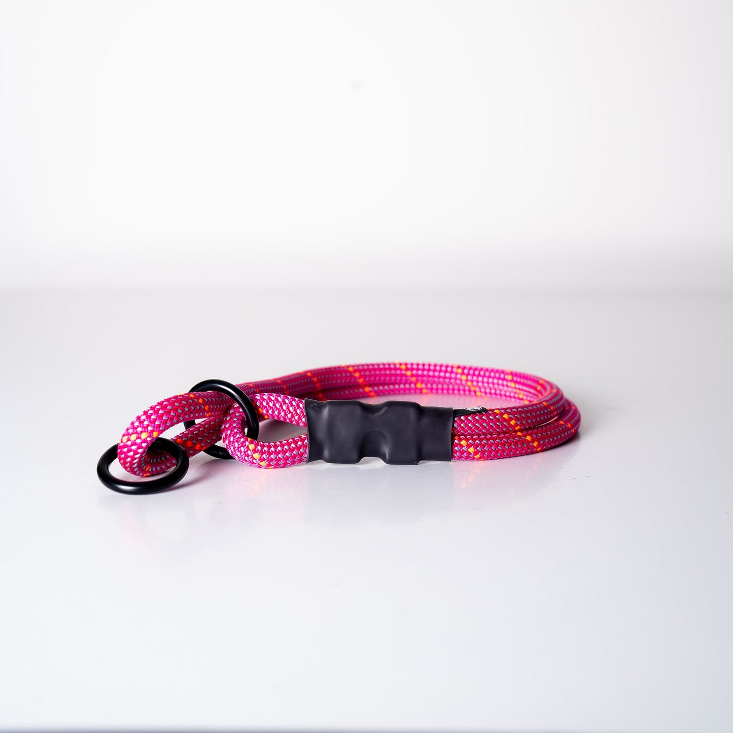 Tuenne Customizable Norte Dog Leash