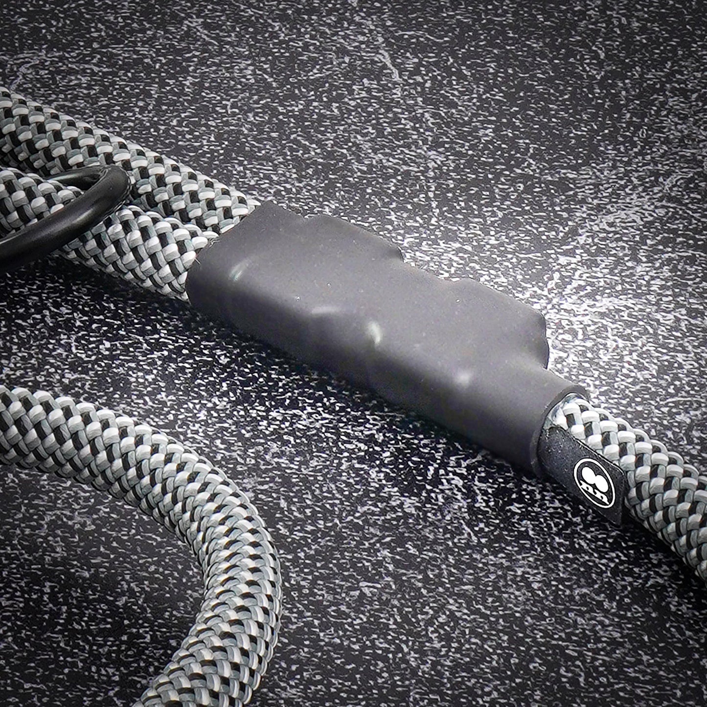 Tuenne Customizable Boulder Hybrid Dog Leash