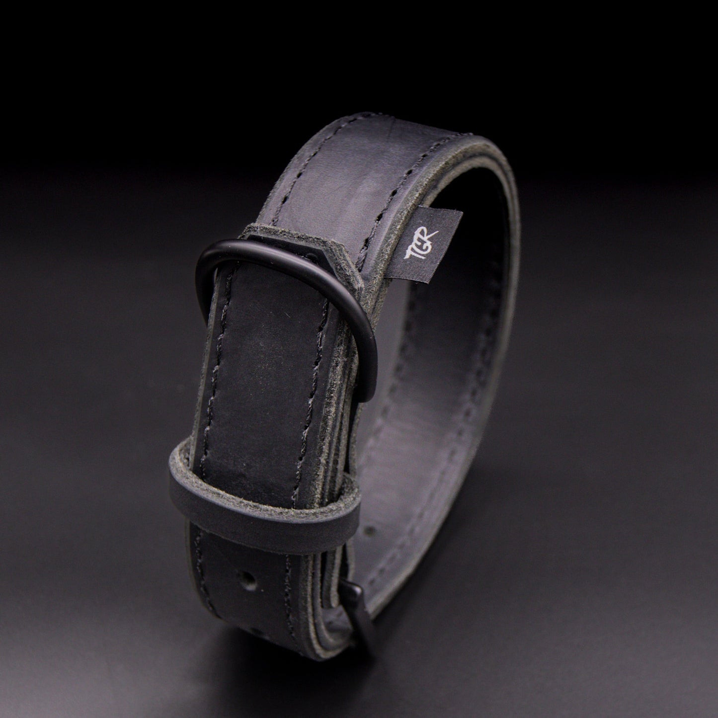 The Golden Ranch 1.5" Black Latigo Collar