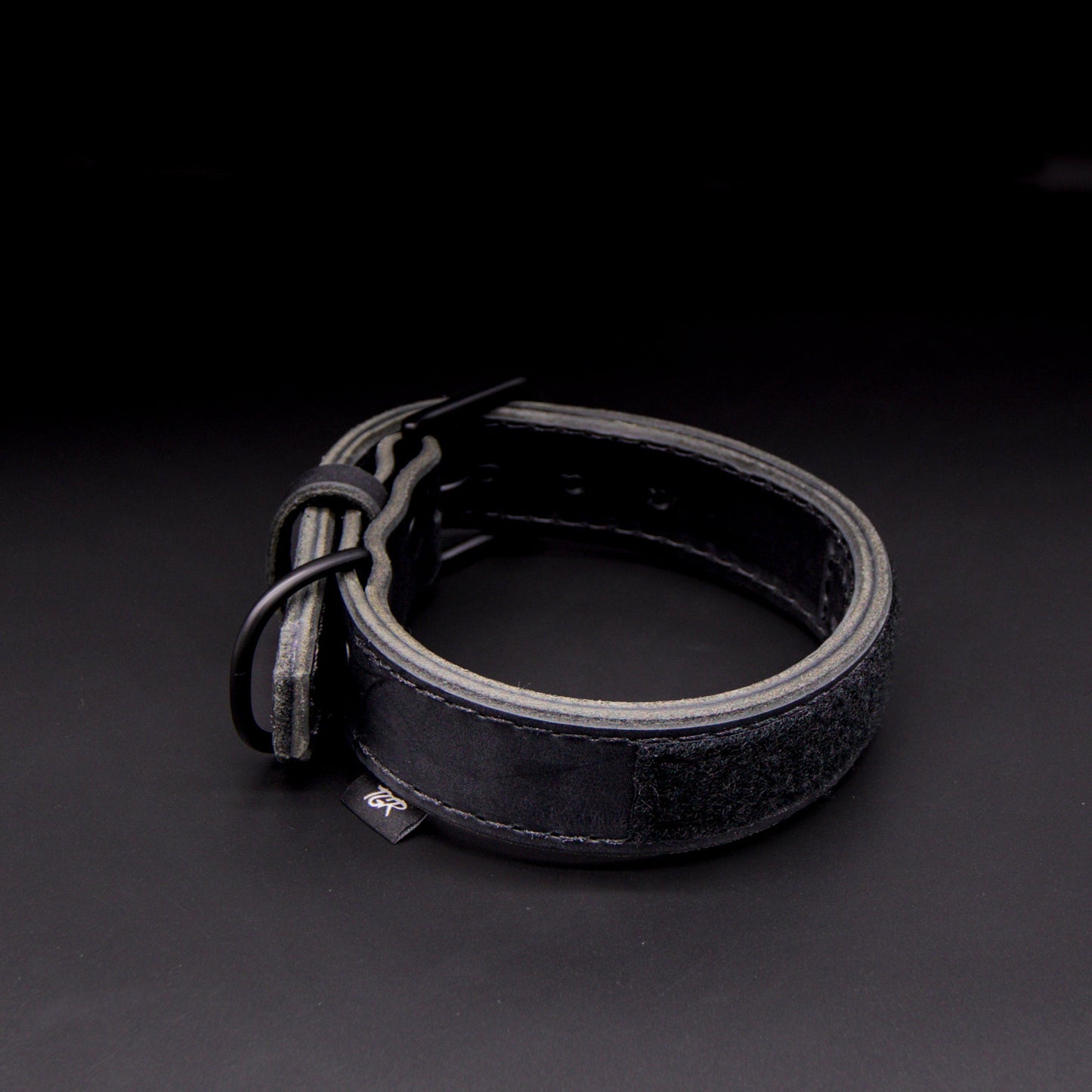 The Golden Ranch 1.5" Black Latigo Collar