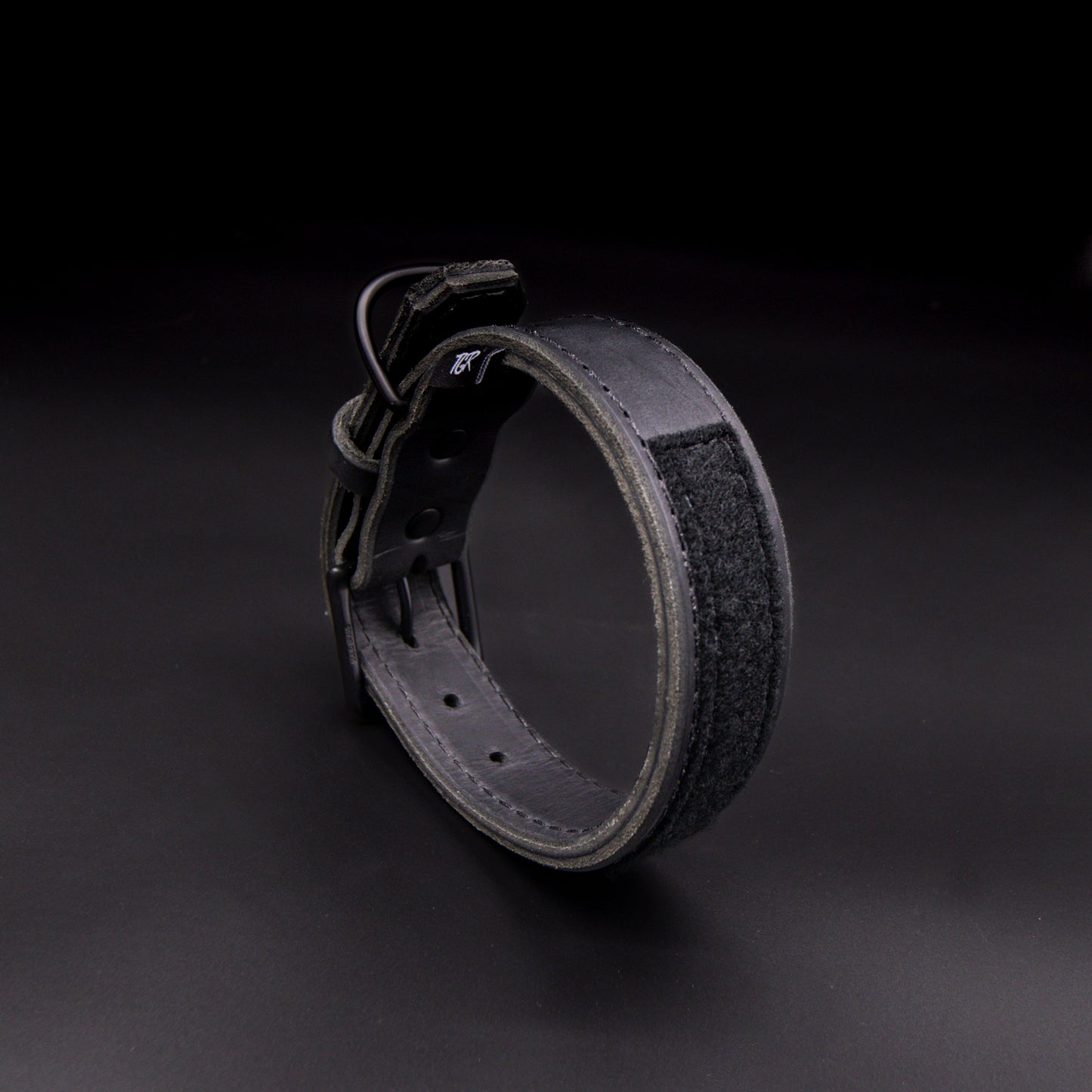 The Golden Ranch 1.5" Black Latigo Collar