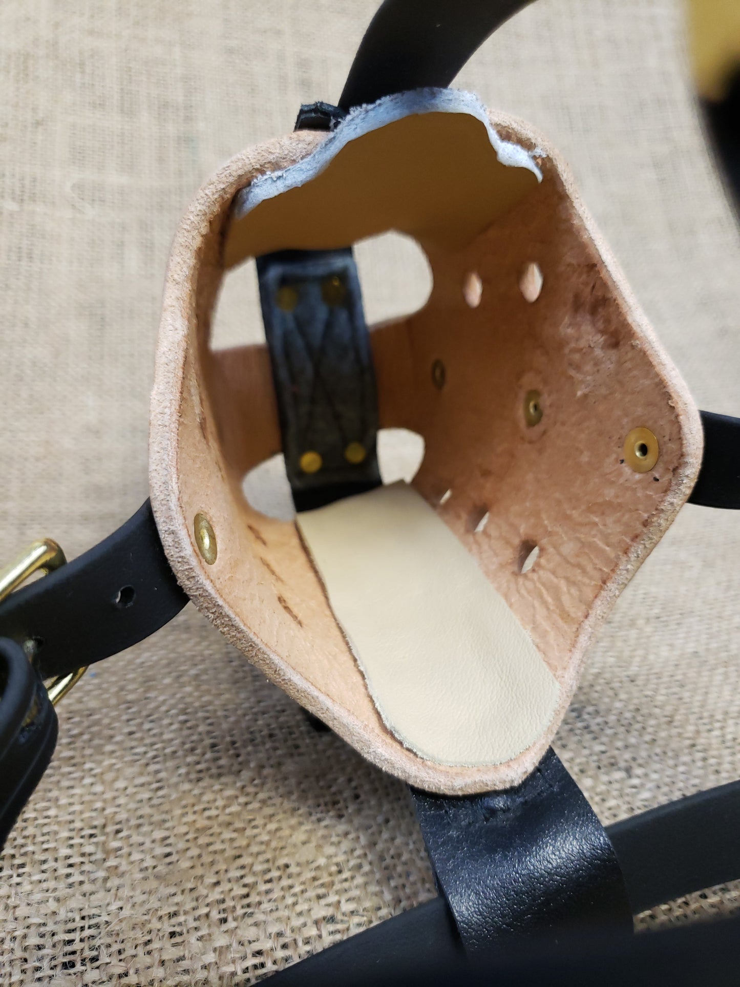 SKÖLLHATI LEATHER MUZZLE